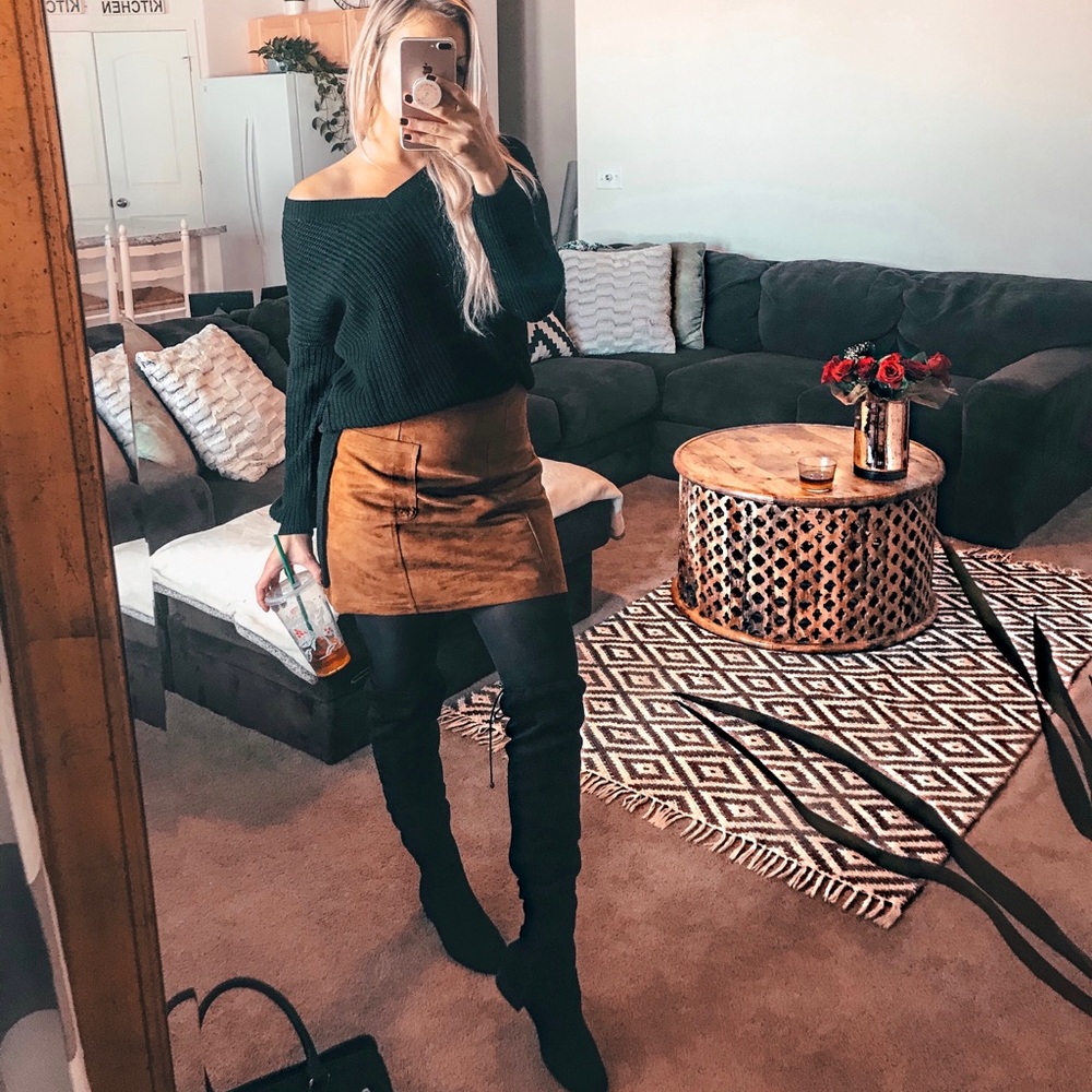 ✅ Your Favorite Knit Sweater